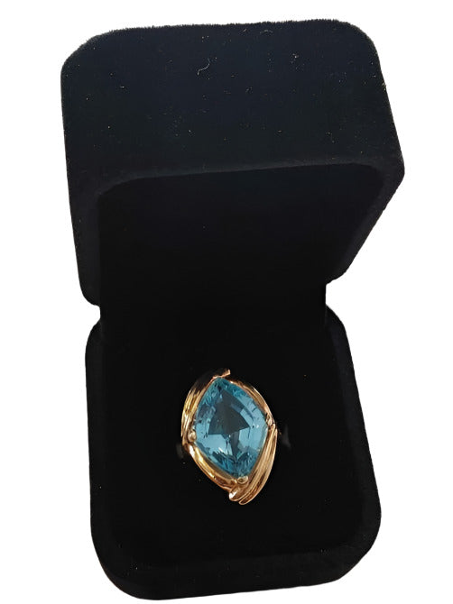 VTG Sparkling Swiss Blue Topaz & 14K Gold Cocktail Ring, Size 4, COA Included