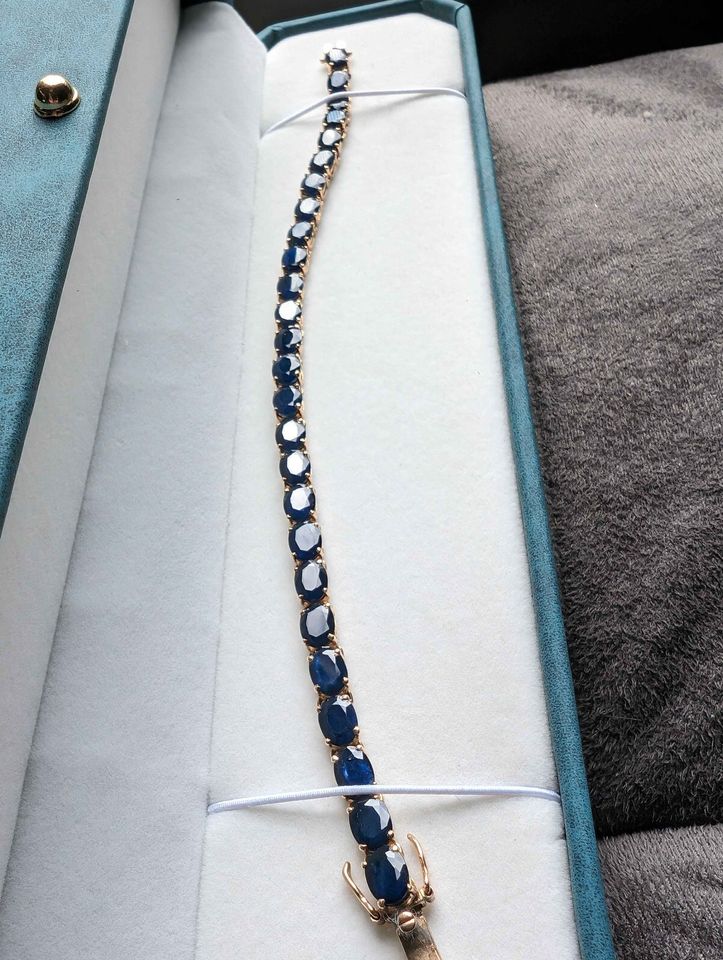 VTG 14K Yellow Gold & 16.64 CTW Natural Dark Blue Sapphire Tennis Bracelet; COA inluded