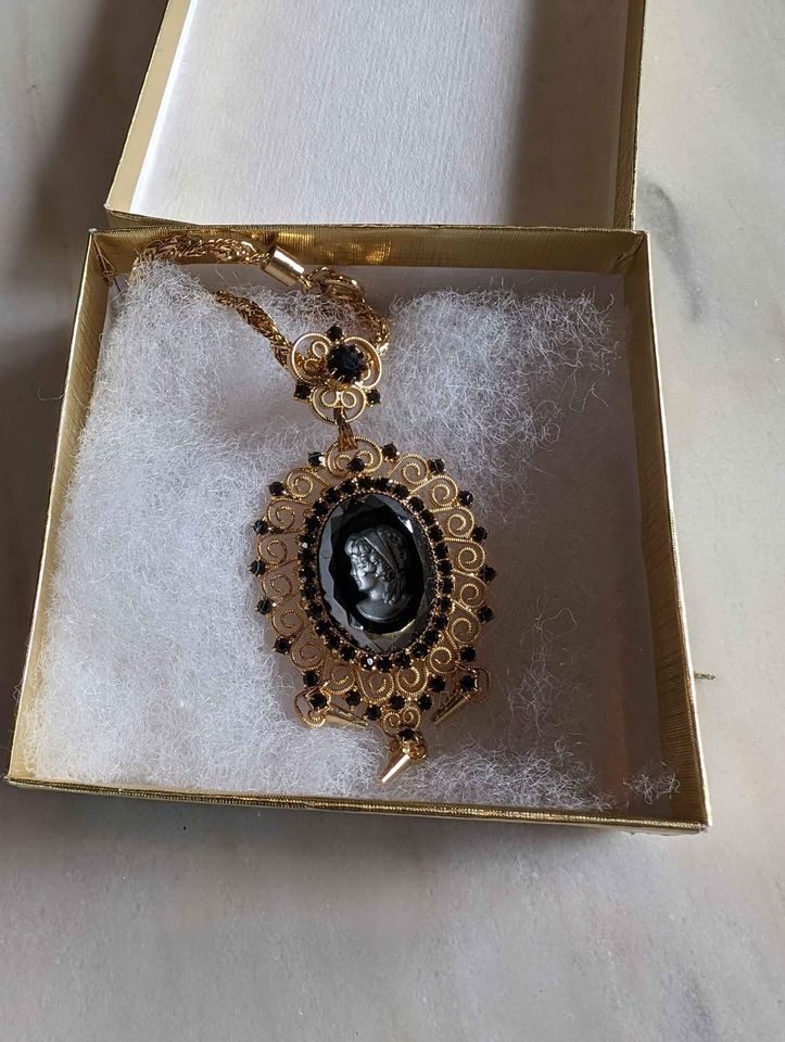 Juliana D & E Hematite Cameo intaglio left facing Pendant Necklace (1960s)