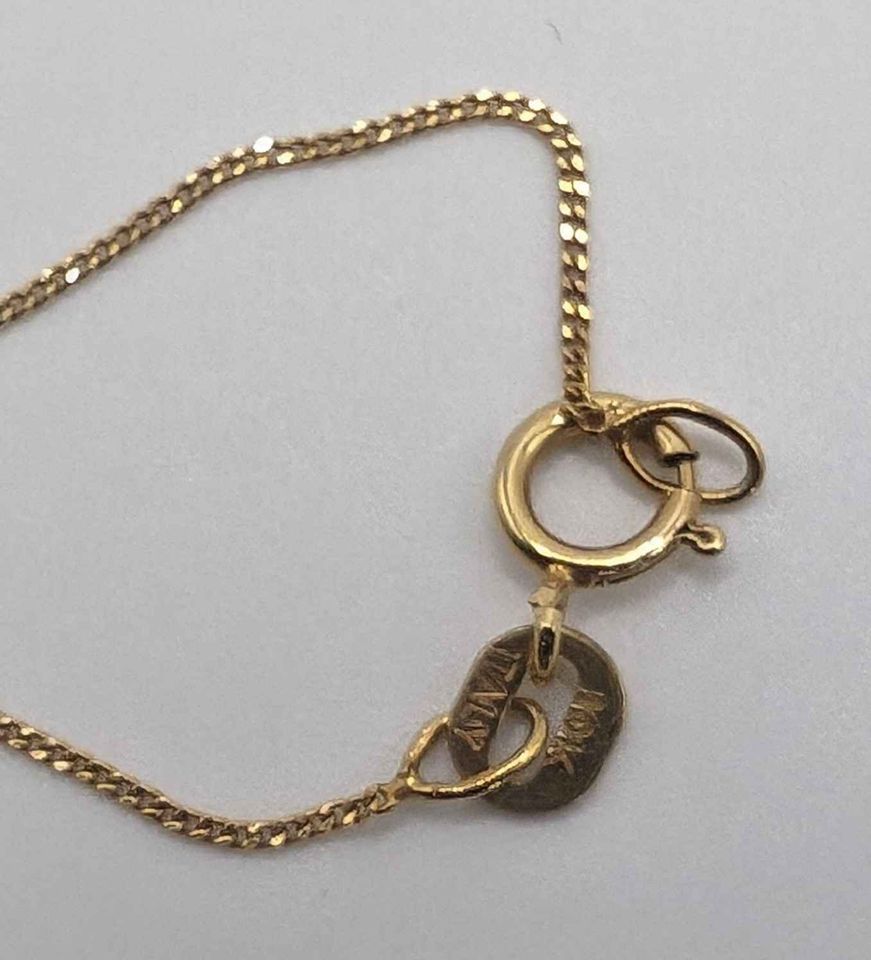 VTG Italian 10k gold & Diamond Necklace; Mother and Child Cameo on black agate - Rare Find!