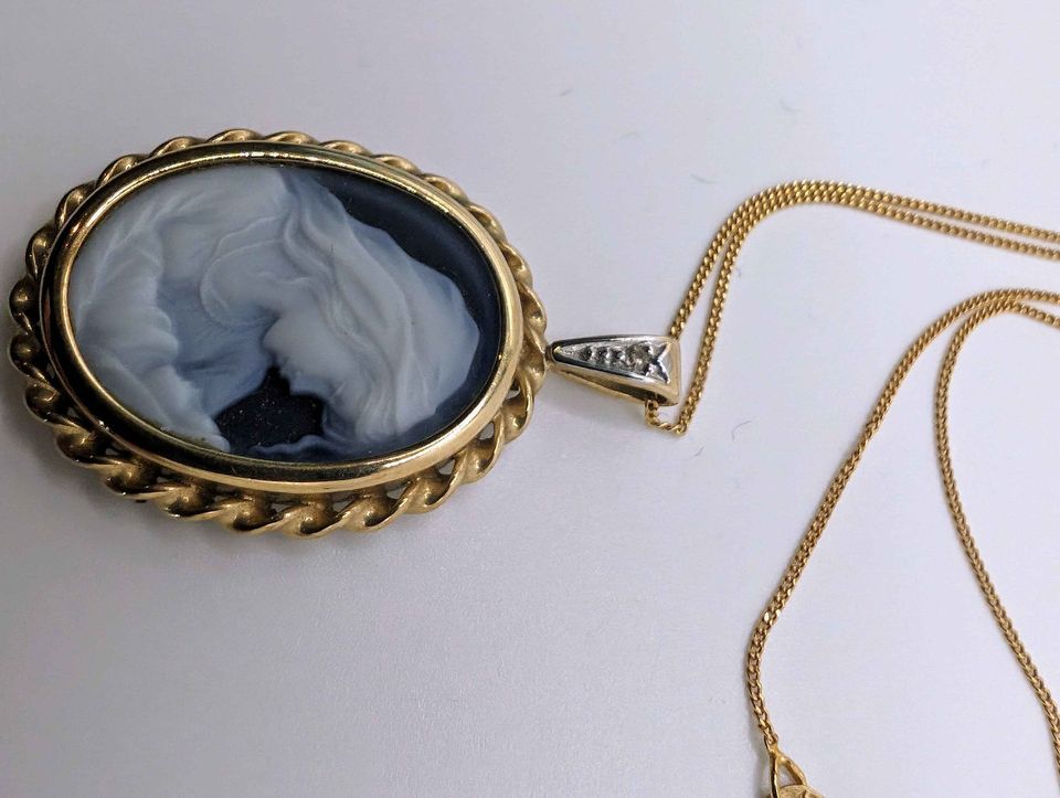 VTG Italian 10k gold & Diamond Necklace; Mother and Child Cameo on black agate - Rare Find!