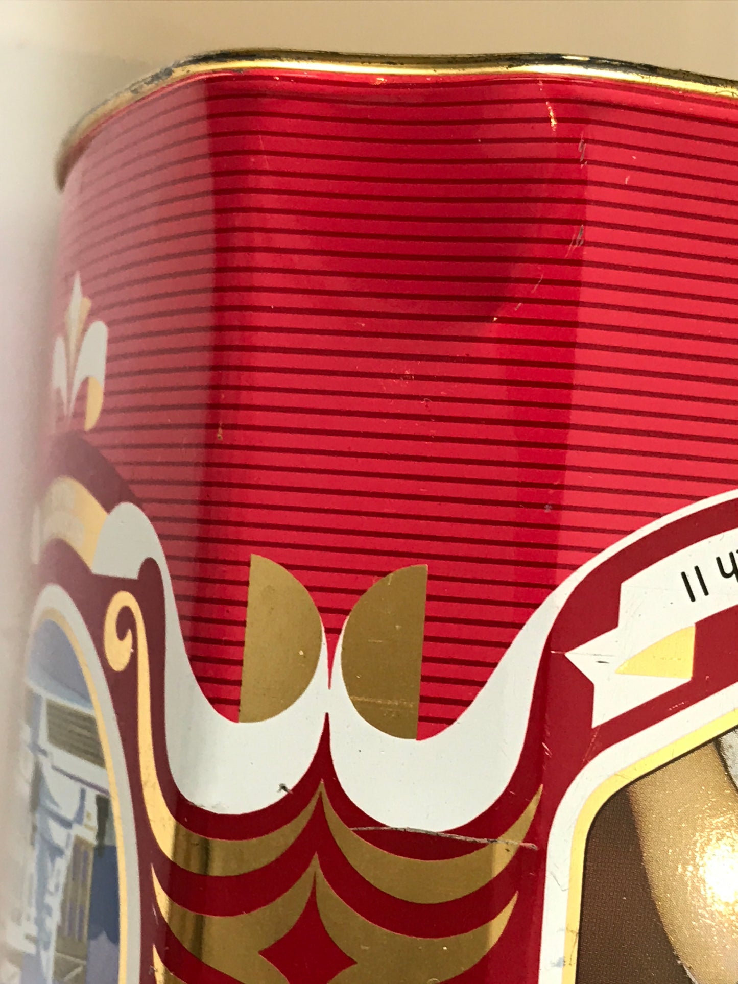 VTG Collector Toffee Tin -Silver Jubilee HM Elizabeth II and HRM Duke of Edinburgh