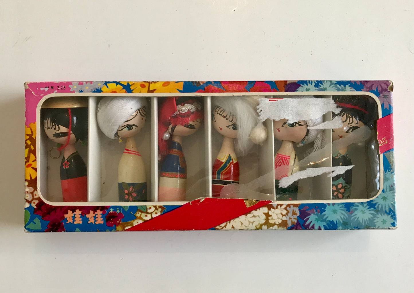 VTG Set of Asian Made French Dolls (Poupees) Set of 6 unique dolls in box