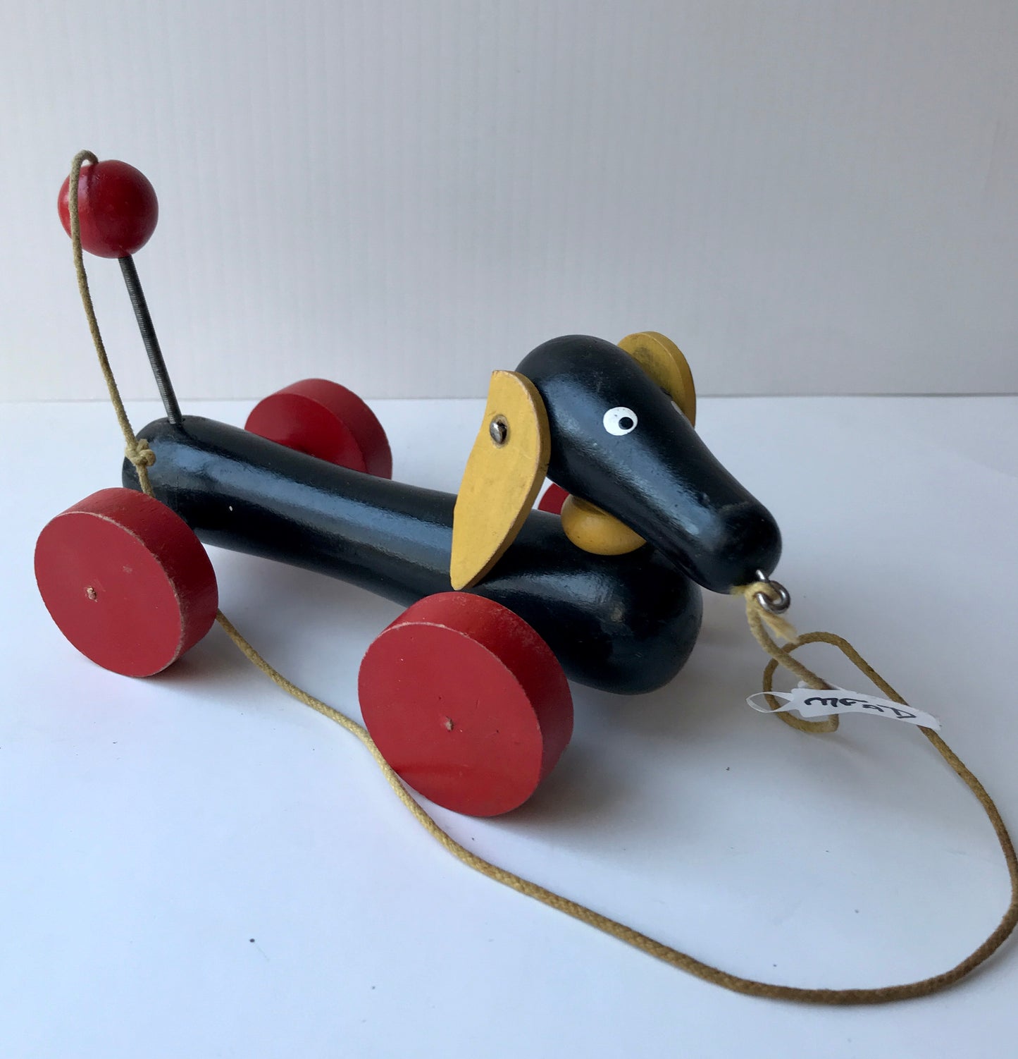 VTG 1950s BRIO small Dachshund Sausage Dog Pull Along Toy