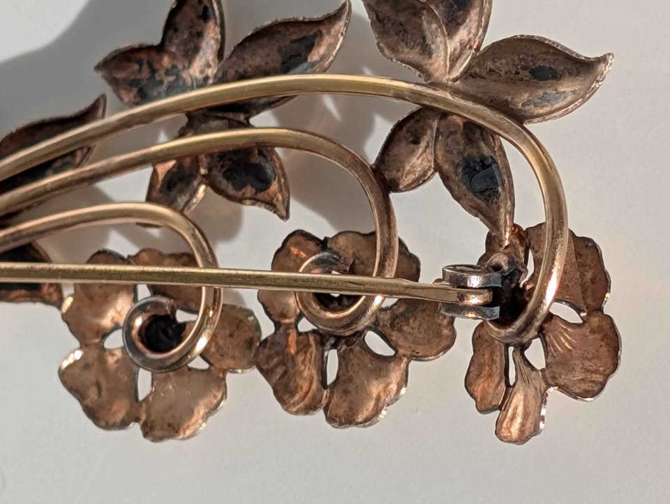 Gold Plated Vintage Flower Brooch Stamped 12k