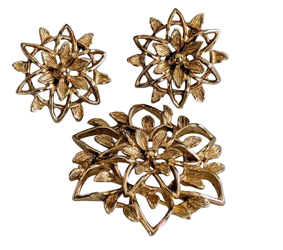 VTG Sarah Coventry Set,  "Peta-Lure" Stamped Brooch and Clipon Earrings