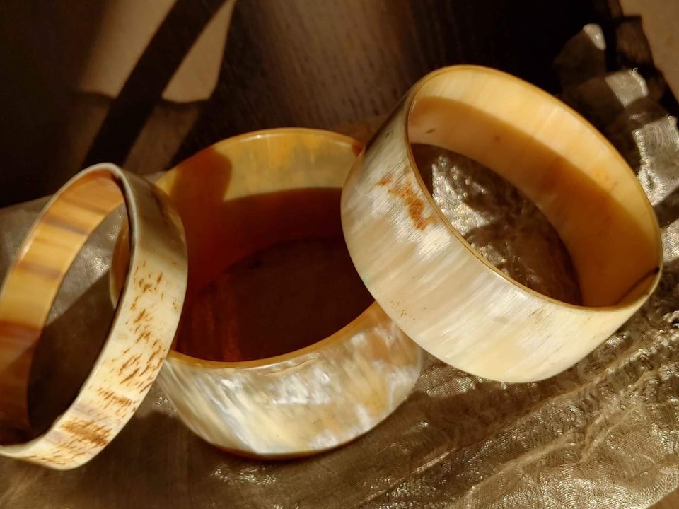 Vintage Chic Chunky Lacquered Water Buffalo Horn Bracelets - Set